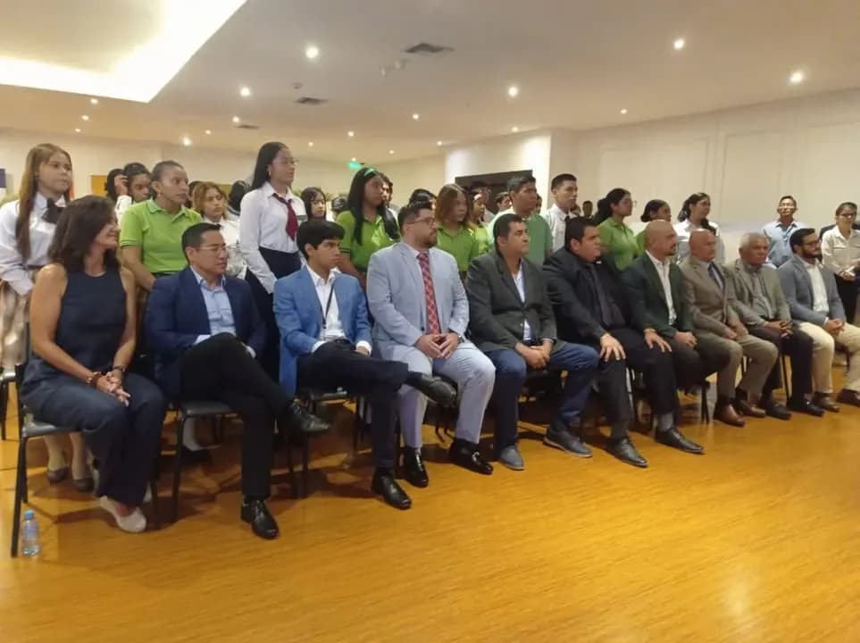 100 jóvenes beneficiados en Vacacional Competencias Lideres