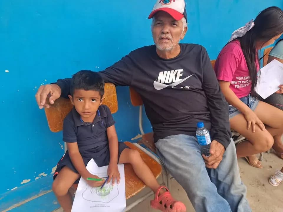 70 personas atendidas en brigada médica en Paján