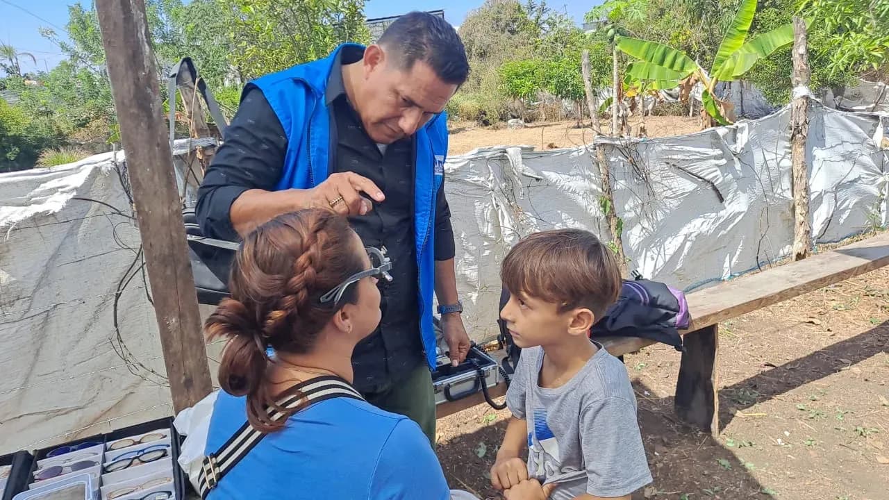 Brigada médica gratuita en Casas Viejas