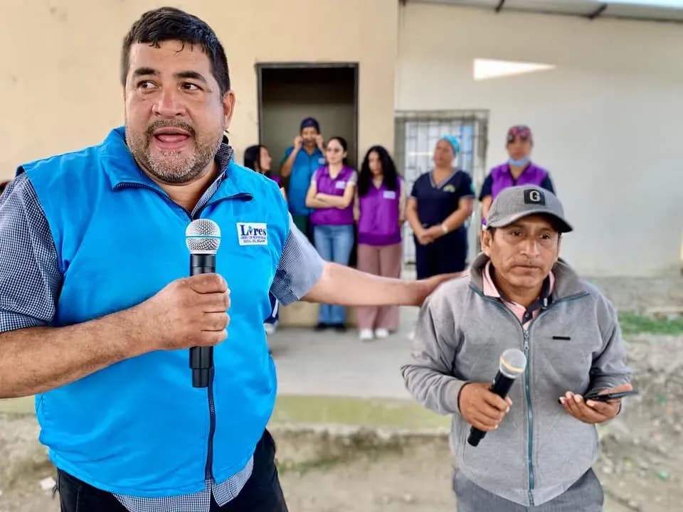 Brigada médica gratuita en Colonche