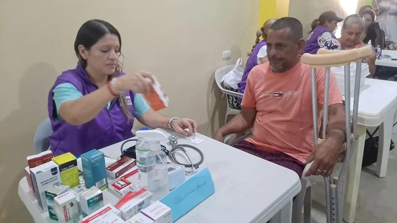 Brigada médica gratuita en Daule