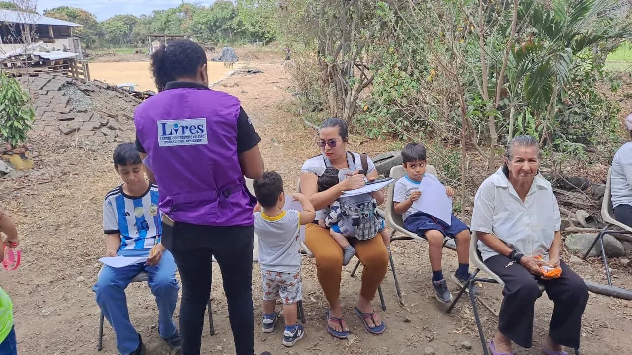 Brigada médica gratuita en Daule