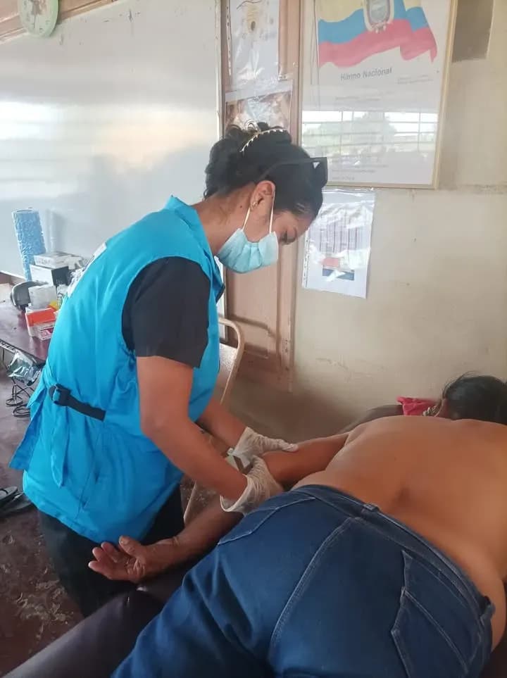 Brigada médica gratuita en Daule