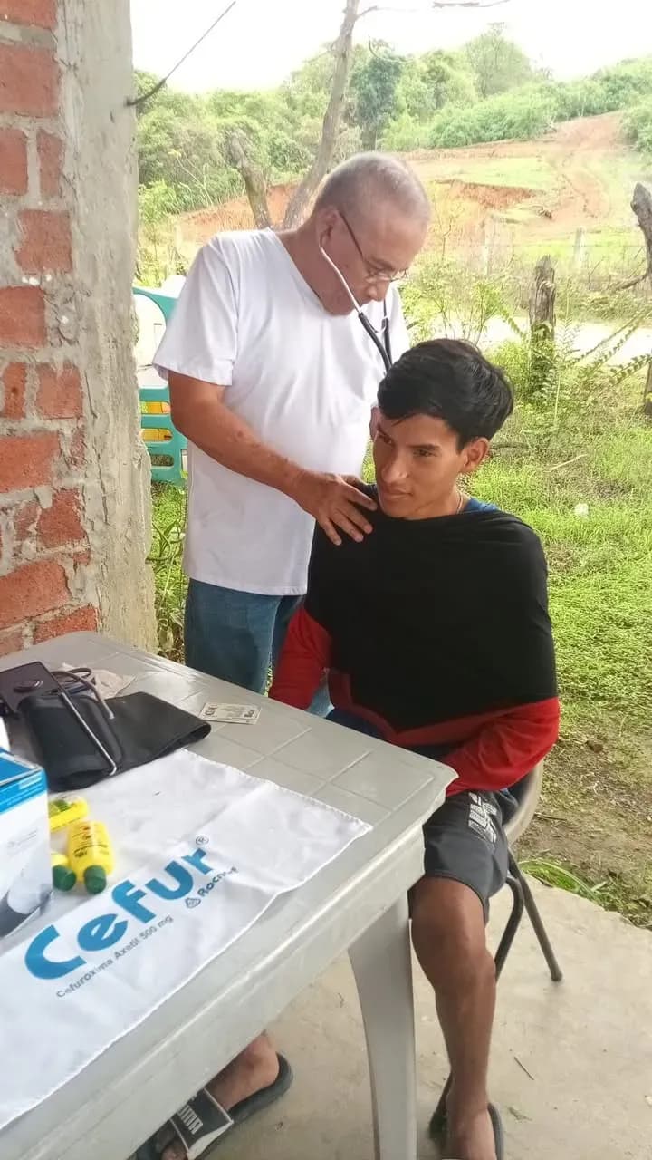 Brigada médica gratuita en Daule