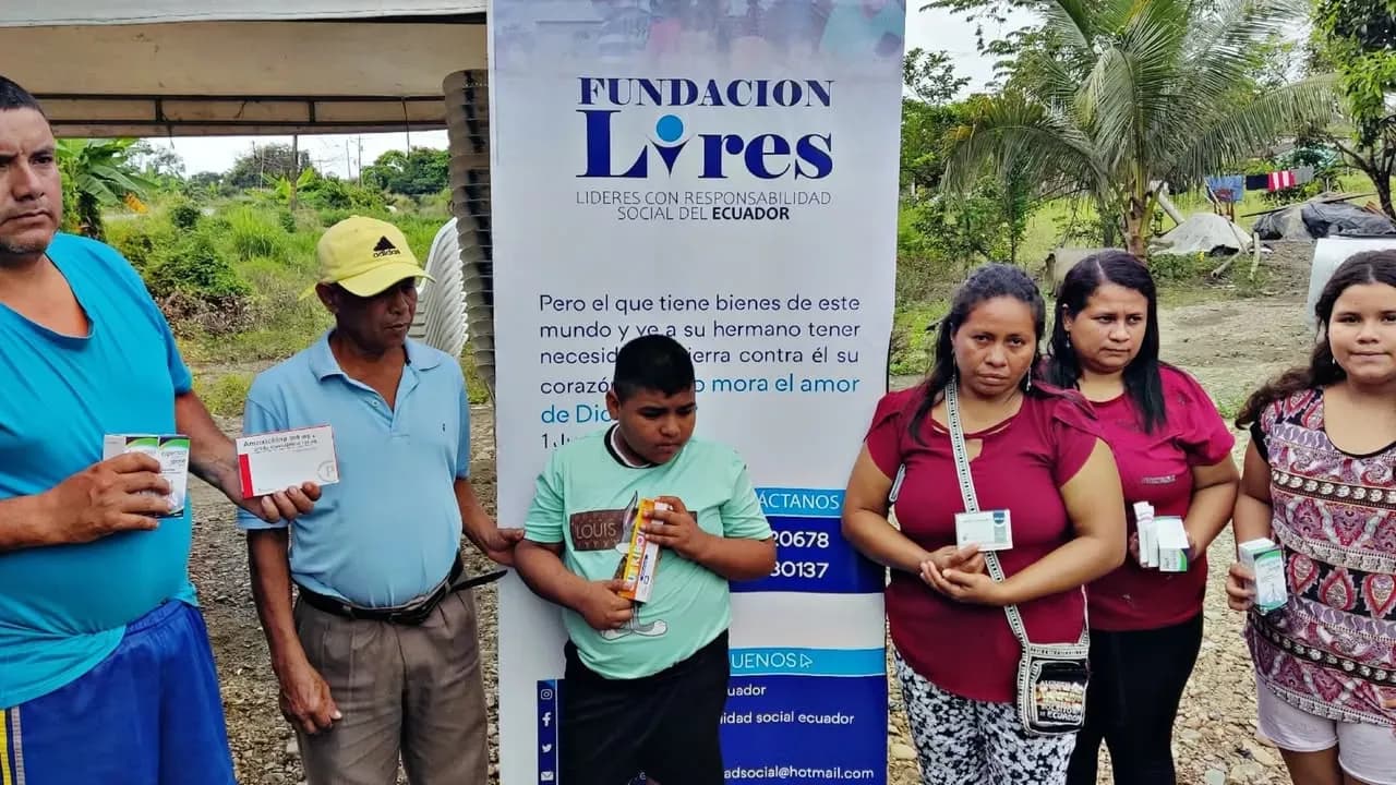Brigada médica gratuita en Juján