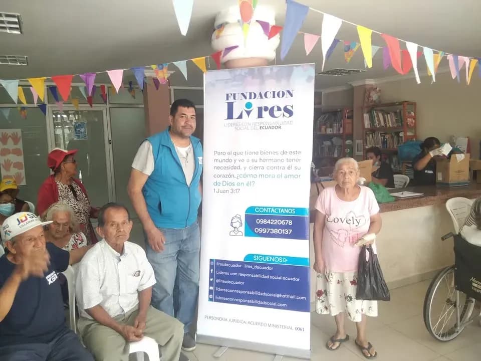 Brigada médica gratuita en Nobol