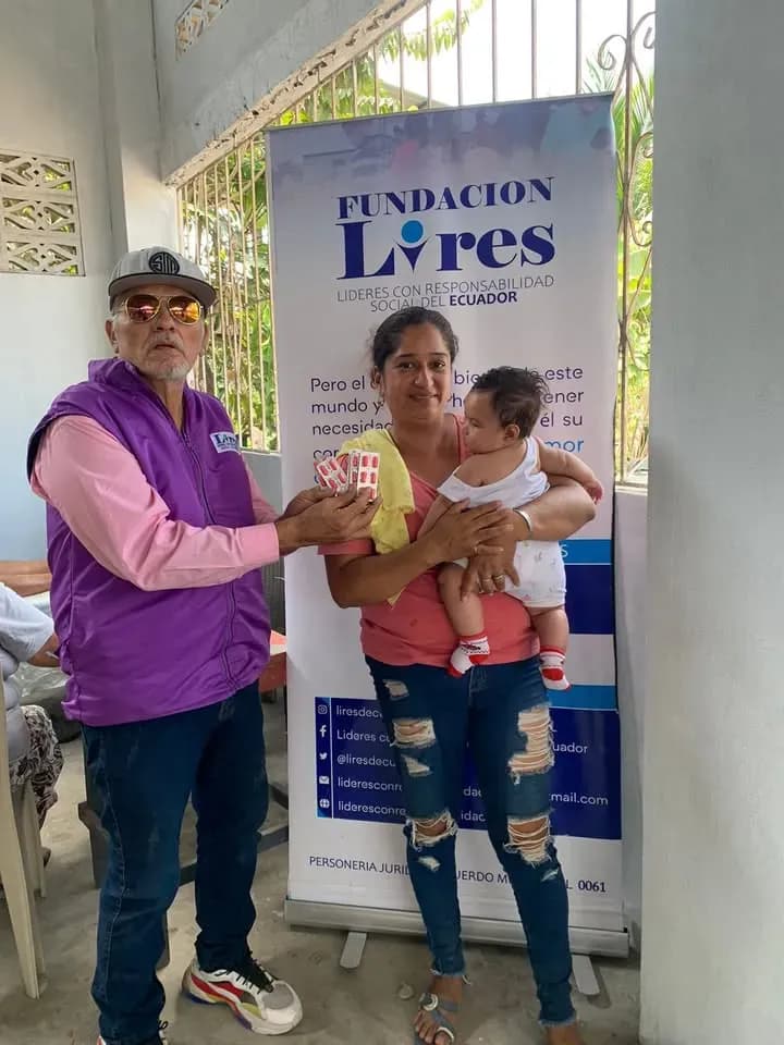 Brigada médica gratuita en Salitre