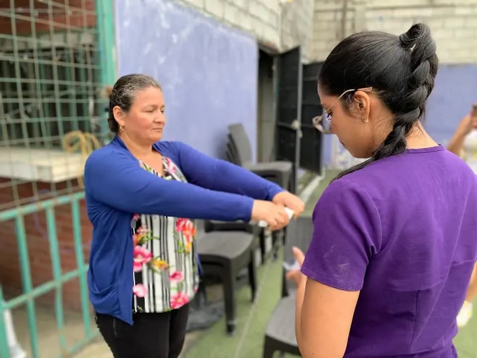 Brigada médica gratuita en Salitre