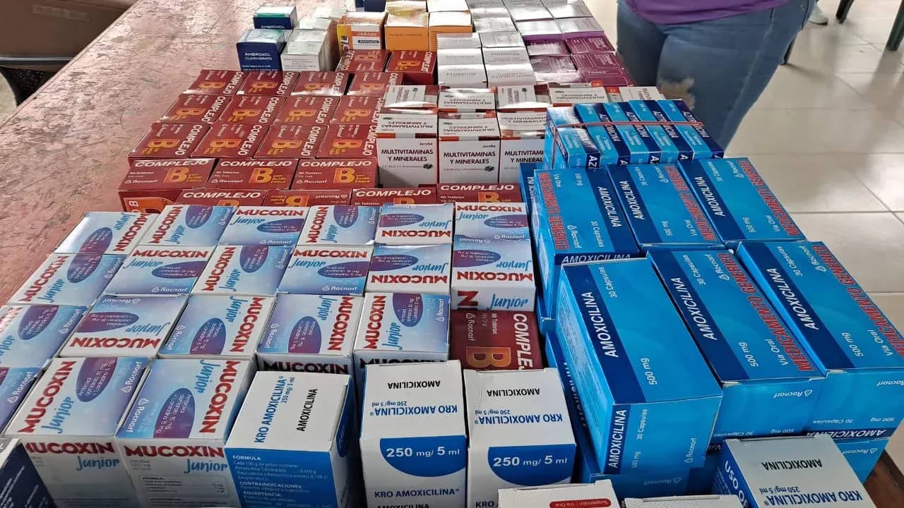 Brigada médica gratuita en Simón Bolívar