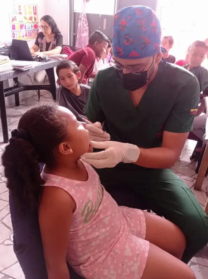 Brigada odontológica en Guayaquil
