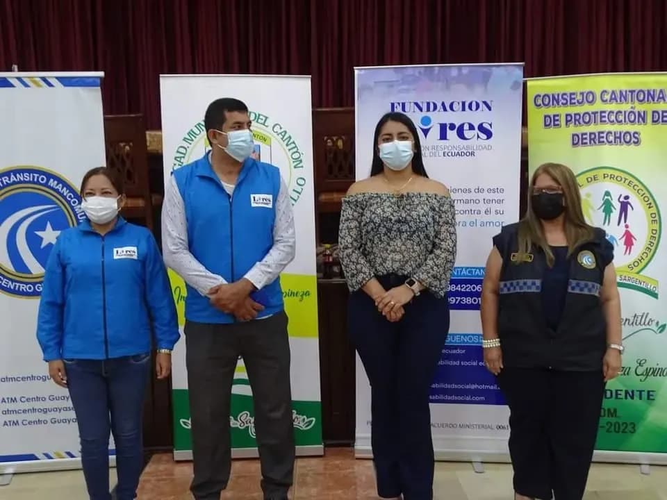 Capacitación en Derechos Humanos en Lomas de Sargentillo