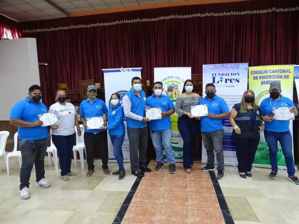 Capacitación en Derechos Humanos en Lomas de Sargentillo