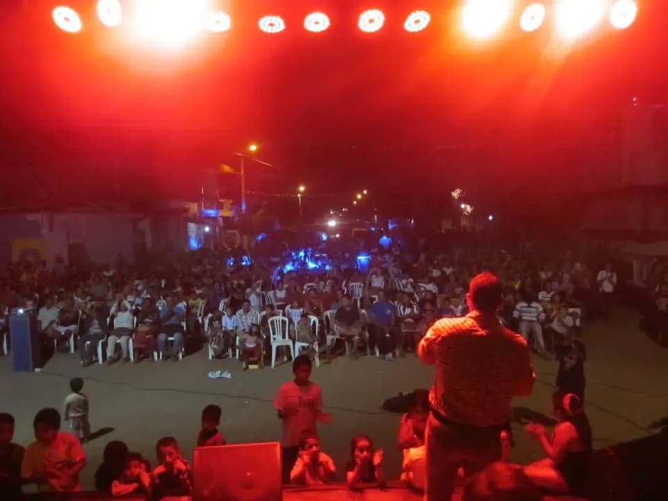 Cena show para 1200 personas en Pedro Carbo