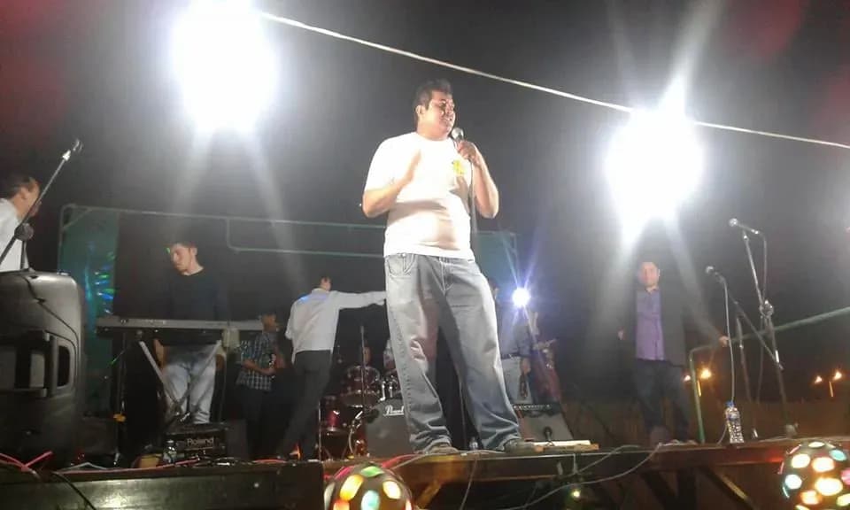 Cena show para habitantes de Barrio Garay en Playas