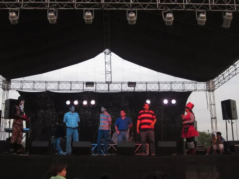 Festival cruzando fronteras en Pedro Carbo