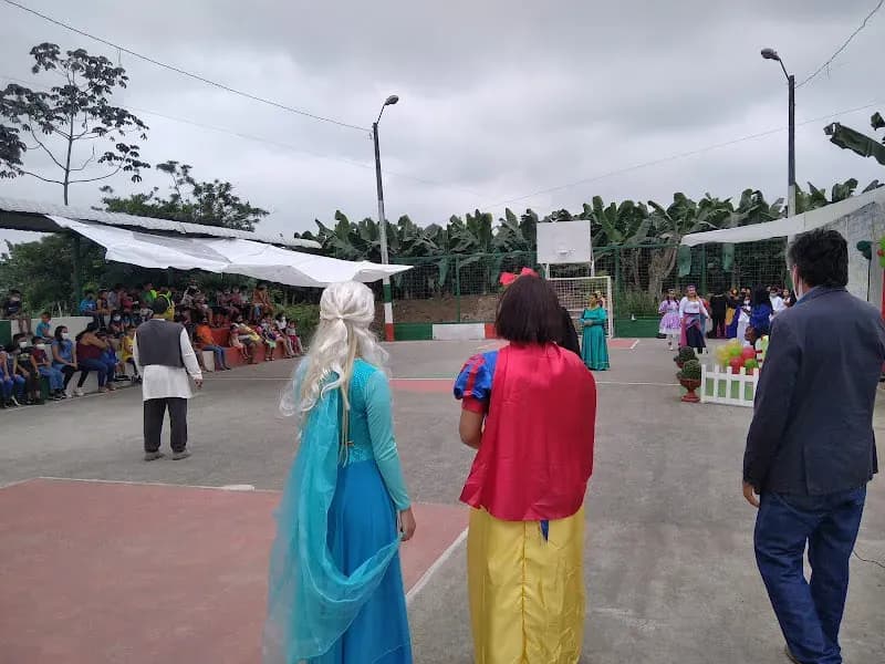 Festival Navideño para 80 niños en Naranjito