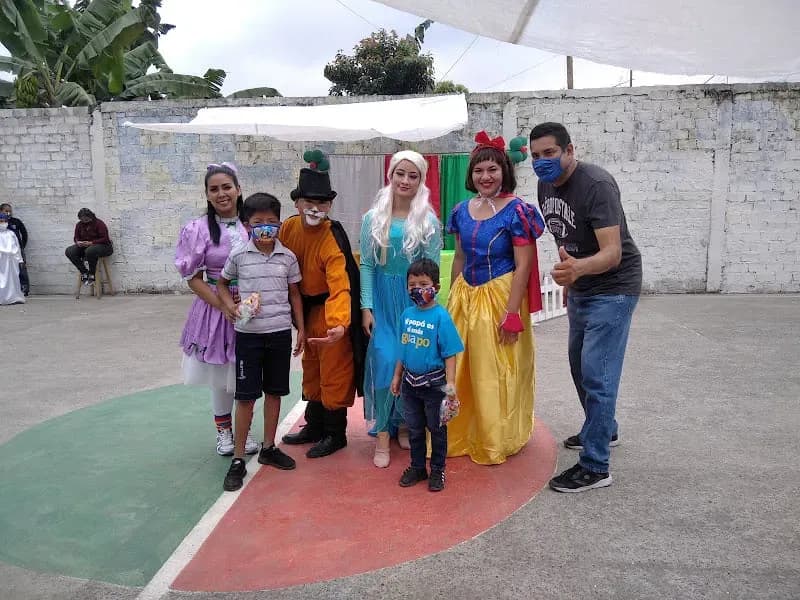 Festival Navideño para 80 niños en Naranjito