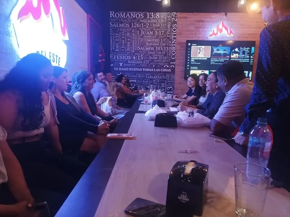 Fundación LIRES agradece a voluntarios y líderes en cena de integración