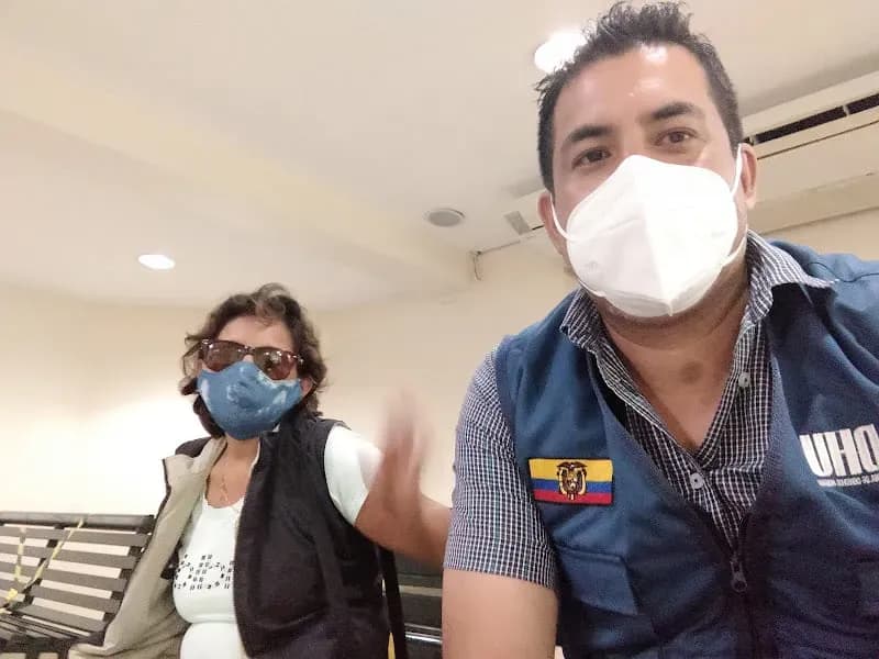 Líderes con responsabilidad social asisten a ciudadanos vulnerables