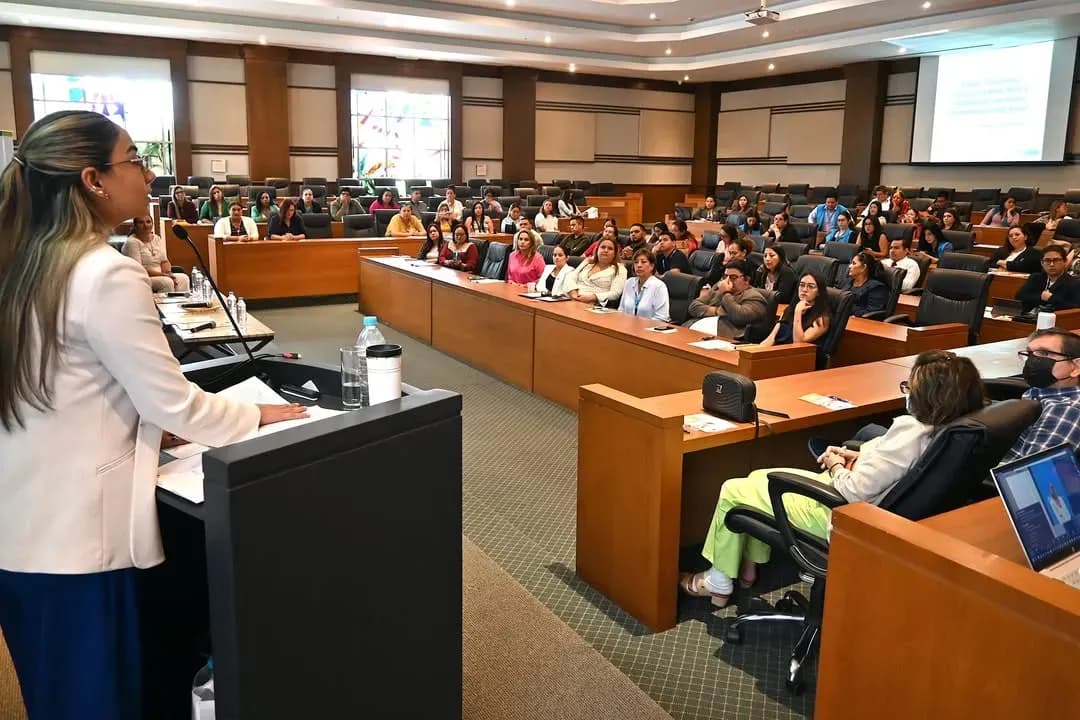 Líderes con Responsabilidad Social en conferencia de prevención