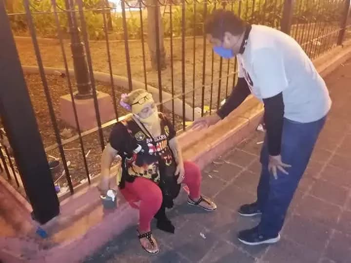 Líderes con Responsabilidad Social visitan hospitales y personas en situación de calle