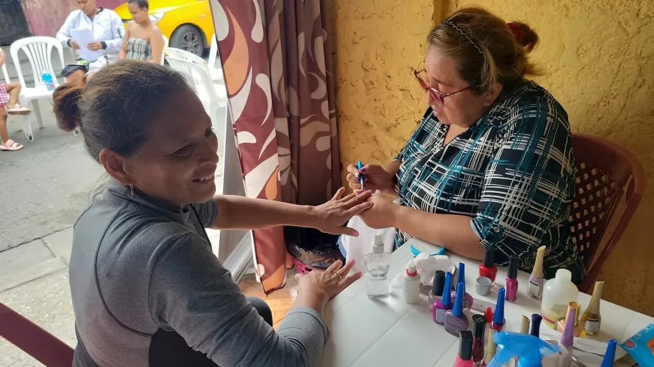 130 personas atendidas en brigada médica en Guayaquil