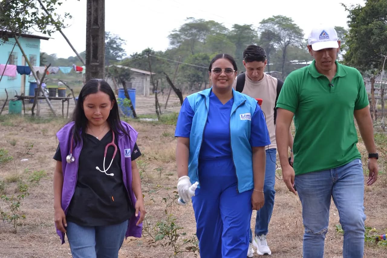 Brigada médica en Santa Lucía beneficia a El Pescado