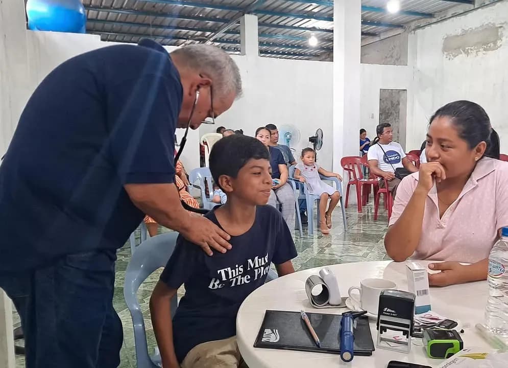 Brigada médica en Puebloviejo