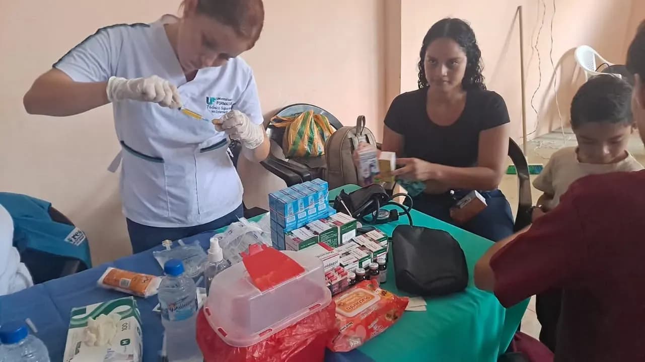 Medical brigade in Salitre