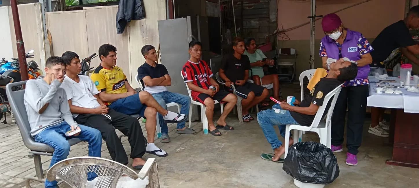 Brigada médica gratuita en Naranjito