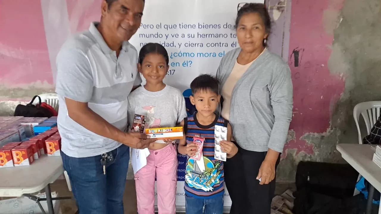 Brigada médica gratuita en Nobol