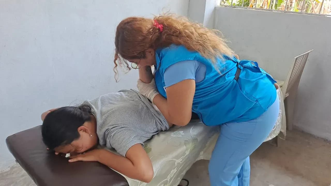 Brigada médica gratuita en Salitre