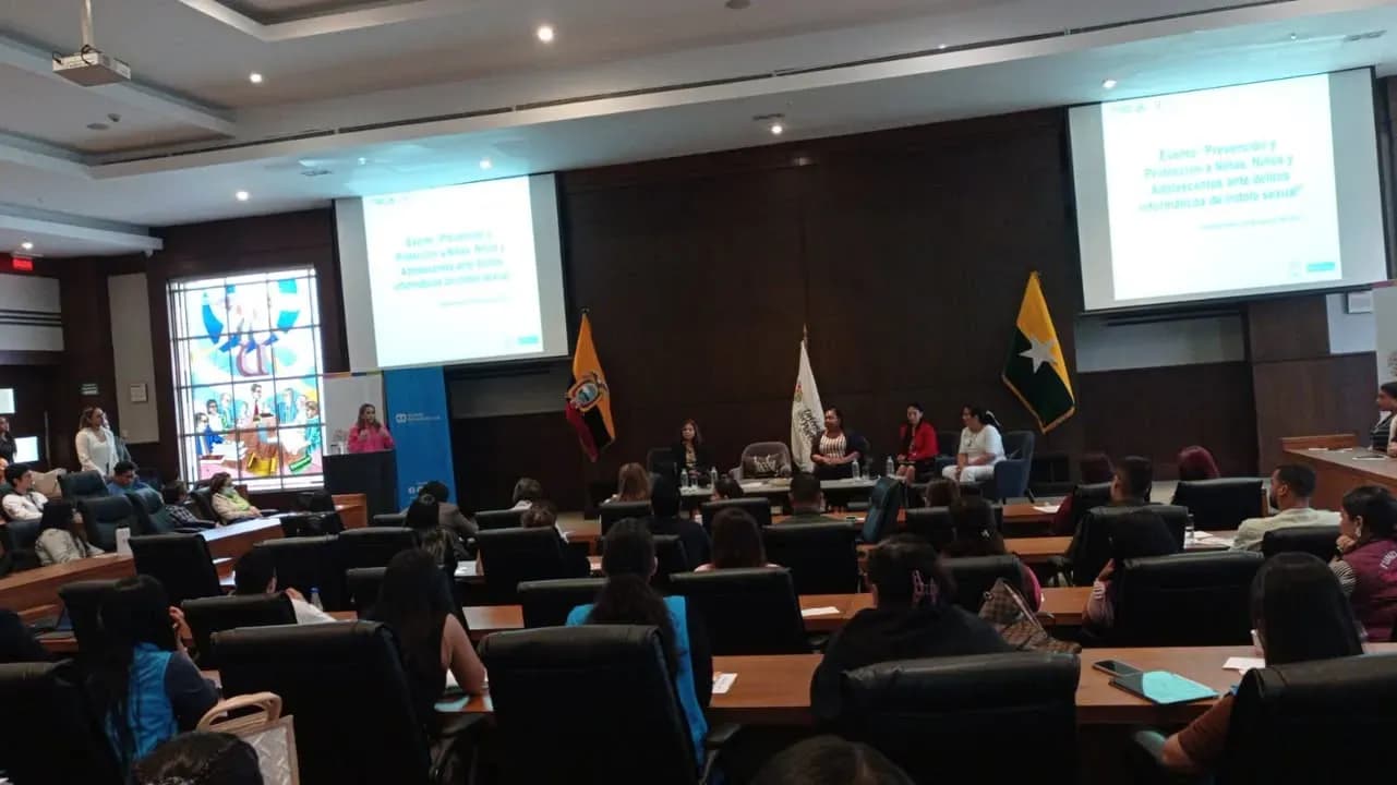 Líderes con Responsabilidad Social en conferencia de prevención