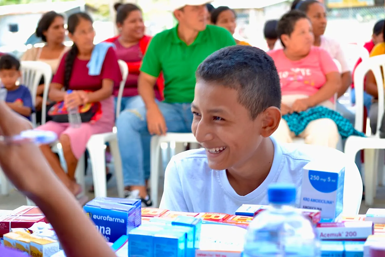 Brigada médica en Santa Lucía beneficia a El Pescado