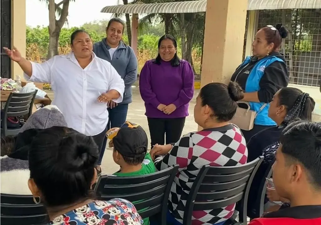 120 personas atendidas en brigada médica gratuita en Naranjal