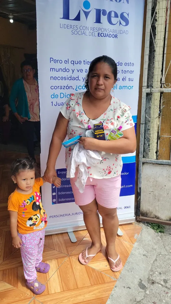 130 personas atendidas en brigada médica en Guayaquil