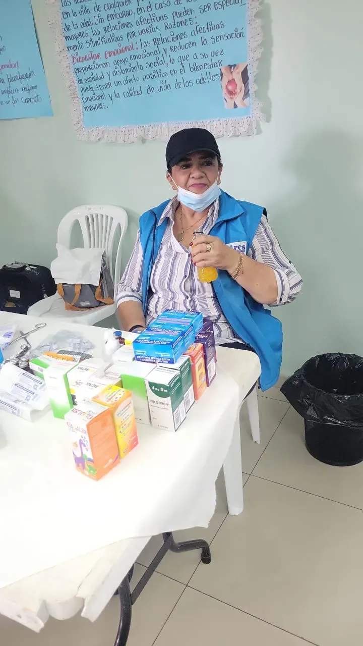 70 adultos mayores recibieron atención médica en Nobol