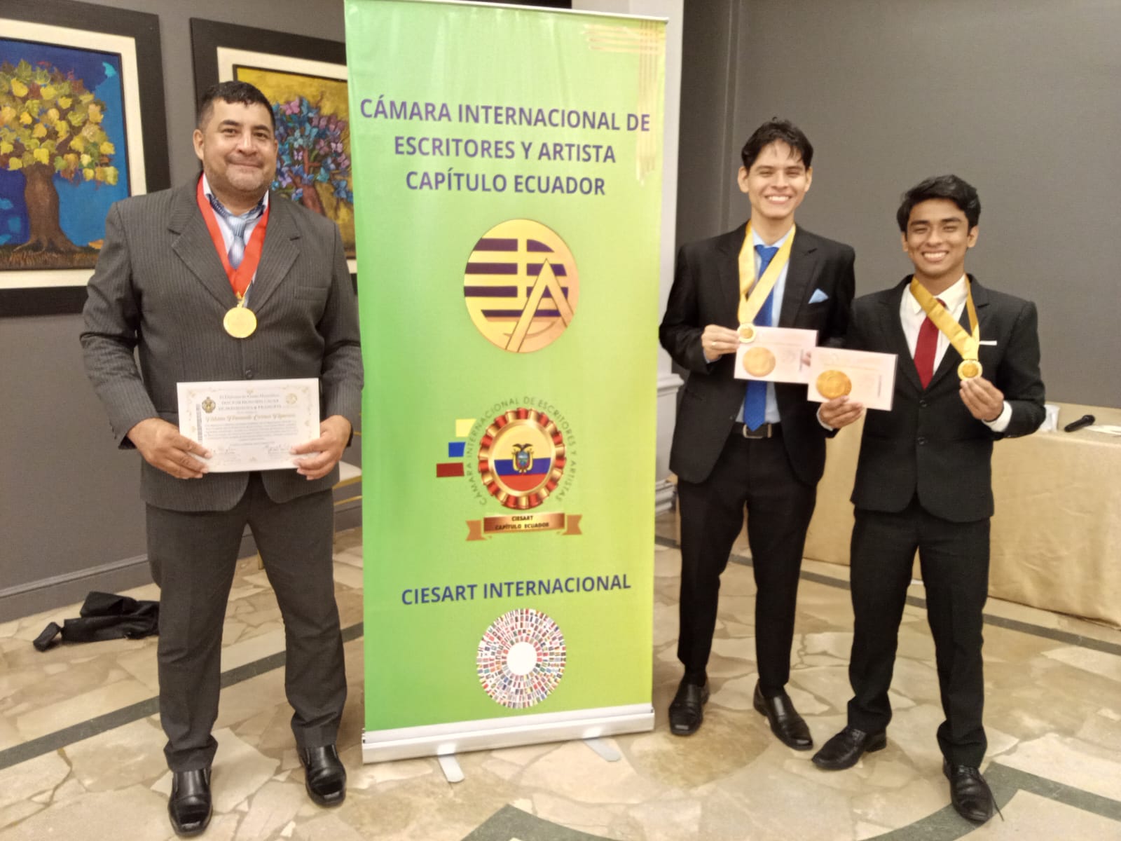 Fundación LIRES recibe el Doctor Honoris Causa y Premio al Éxito en ceremonia CIESART 2026