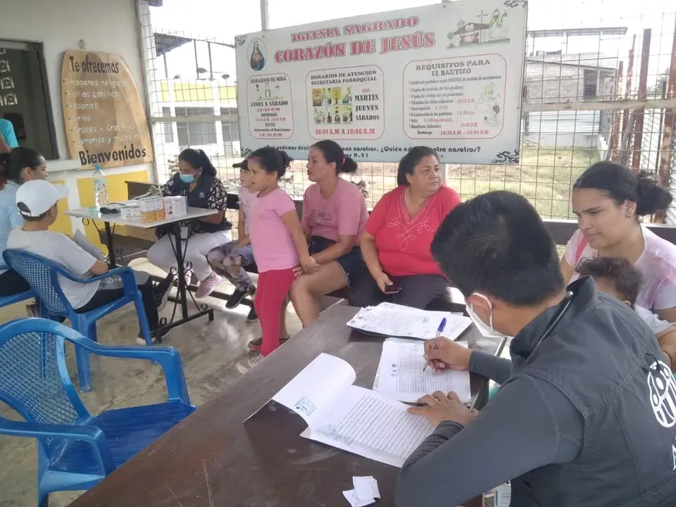Atención integral a migrantes refugiados en Pedro Carbo