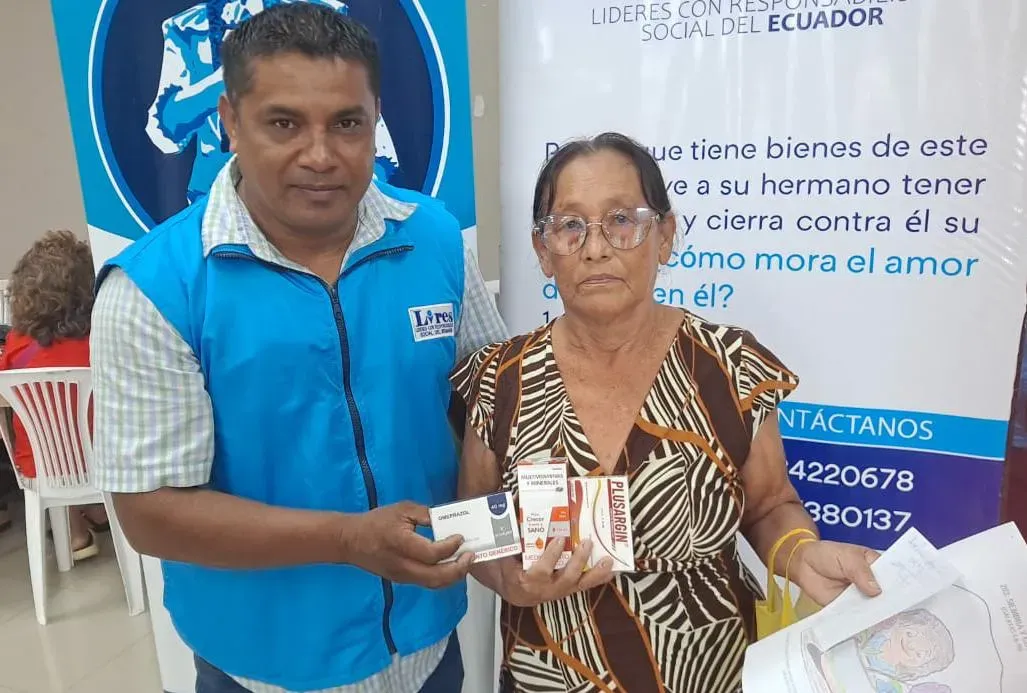 Brigada médica en Nobol atendió a 60 adultos mayores
