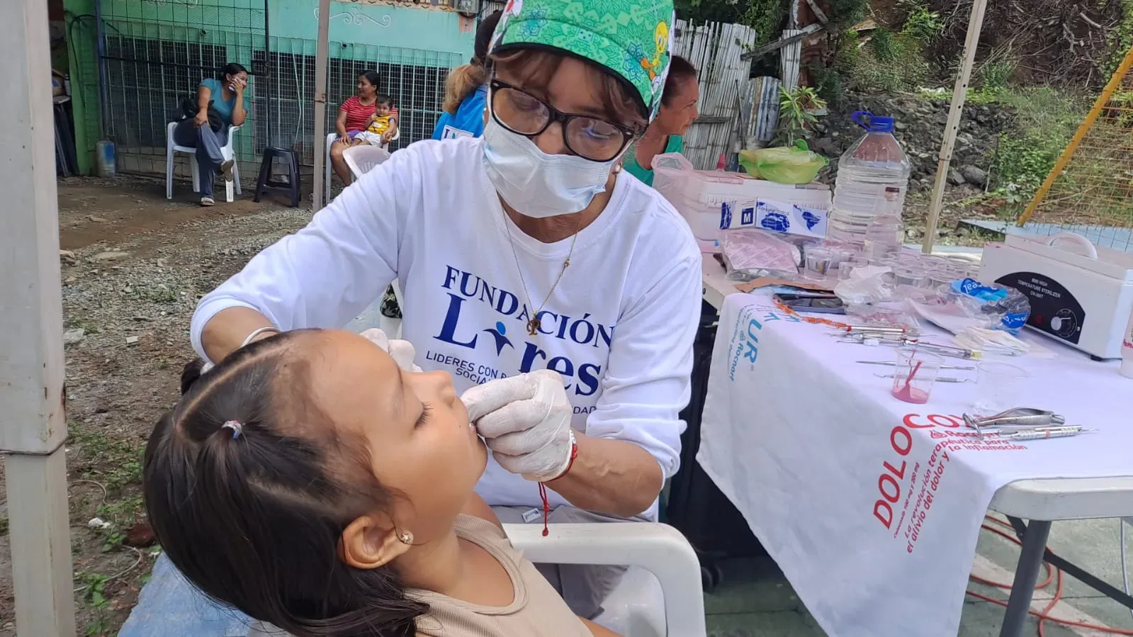 Brigada médica en Nobol beneficia a 114 personas en el recinto San José