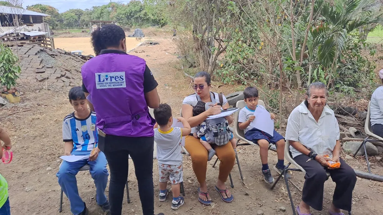 Brigada médica gratuita en Daule