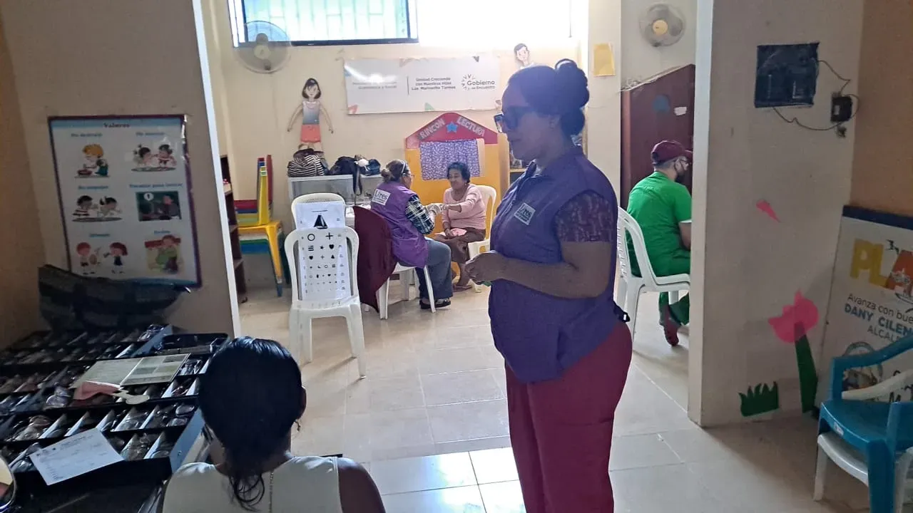 Brigada médica gratuita en General Villamil Playas