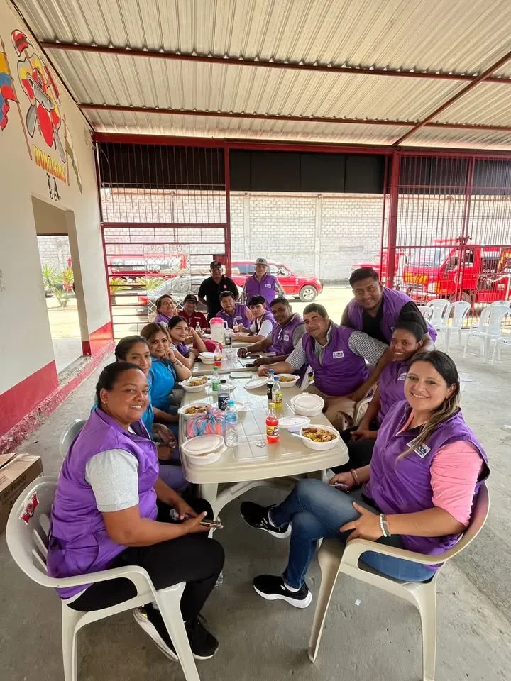 Brigada médica gratuita en Isidro Ayora