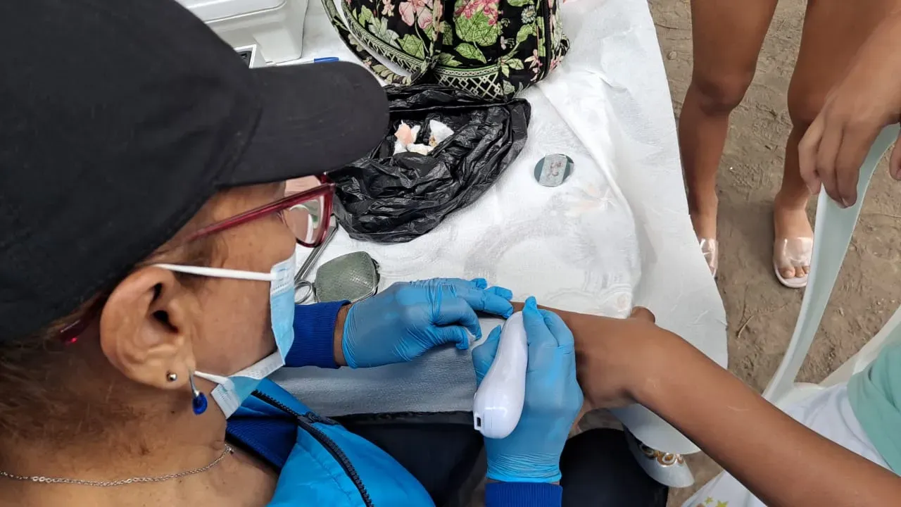Brigada médica gratuita en Juján