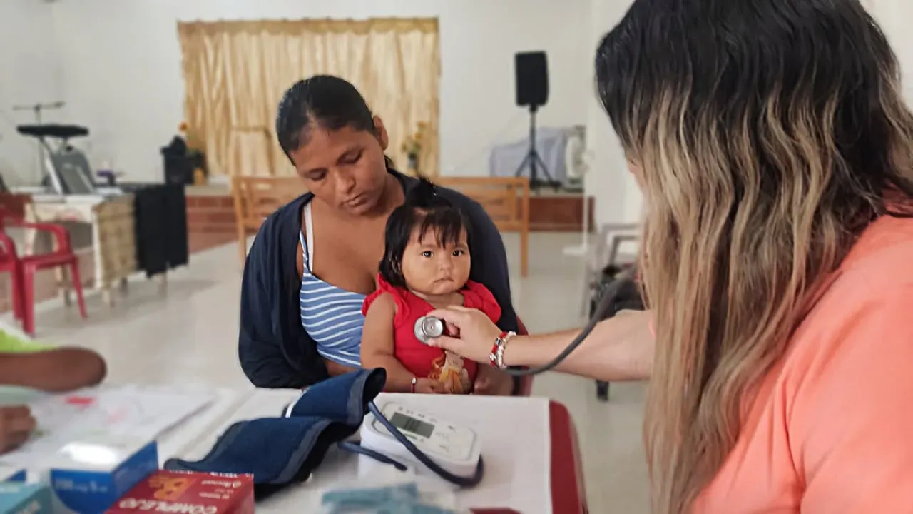 Brigada médica gratuita en Jujan