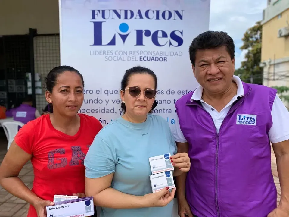 Brigada médica gratuita en Lomas de Sargentillo