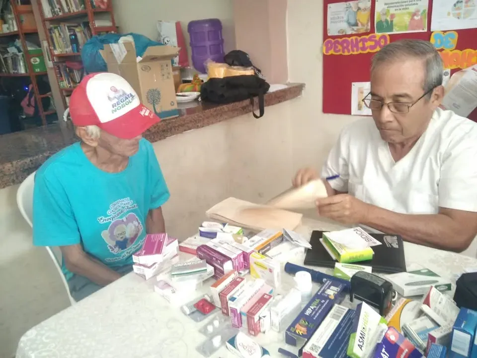 Brigada médica gratuita en Nobol