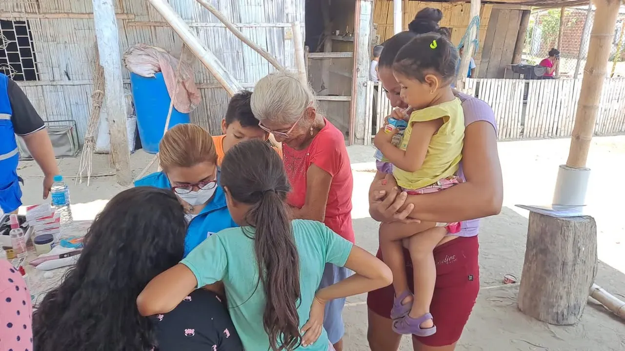 Brigada médica gratuita en Pedro Carbo