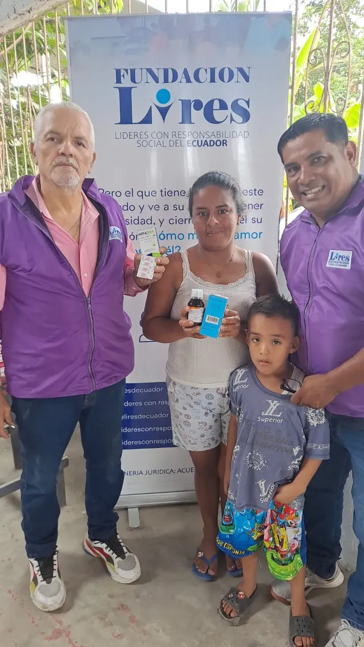 Brigada médica gratuita en Salitre